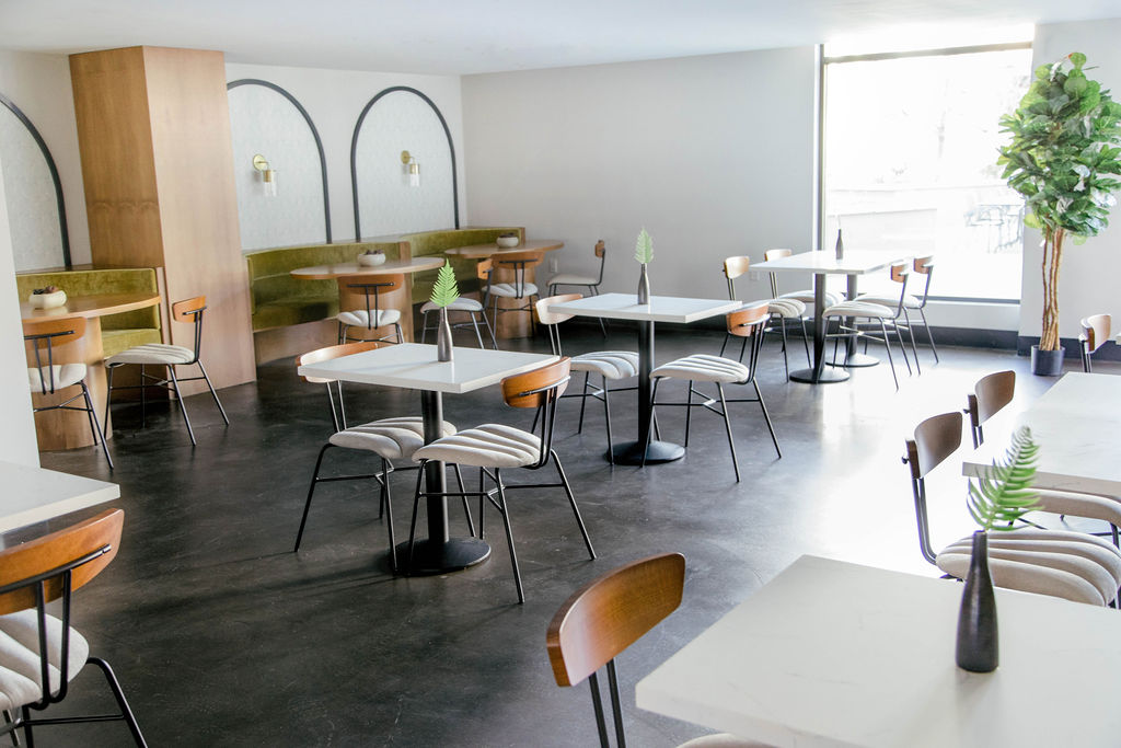 Restaurant interior 8