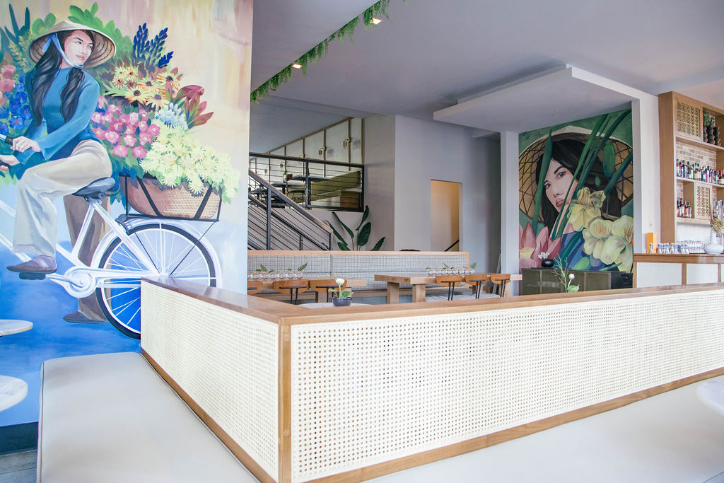 Restaurant interior 11