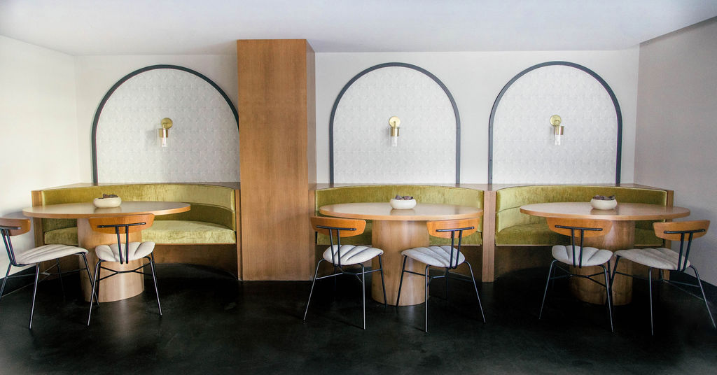 Restaurant interior 4
