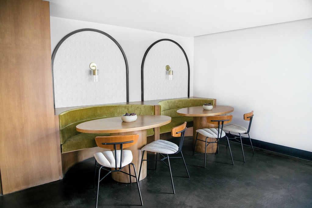 Restaurant interior 5
